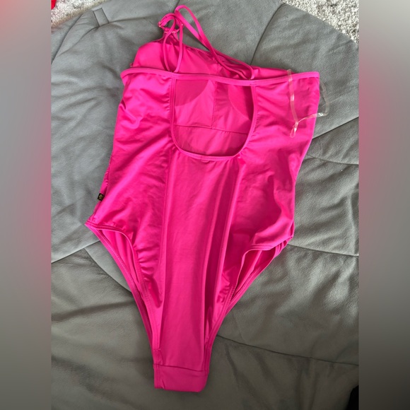 New Pink swimsuit - Picture 2 of 3